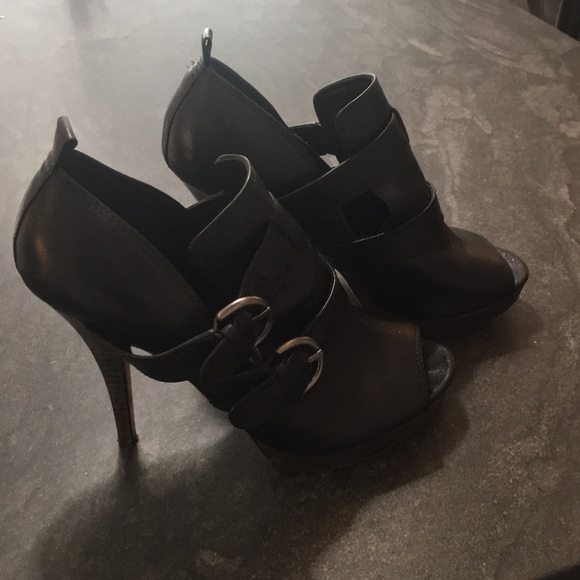Coach black leather peep toe platform heel - Picture 1 of 7